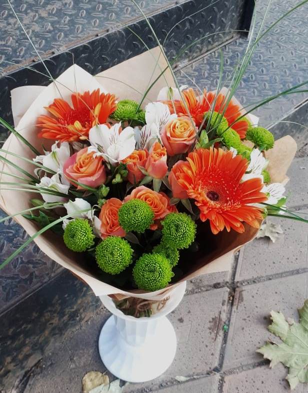 Букет цветов из: Герберы, Хризантемы, Альстромерии и Розы в Ярополец