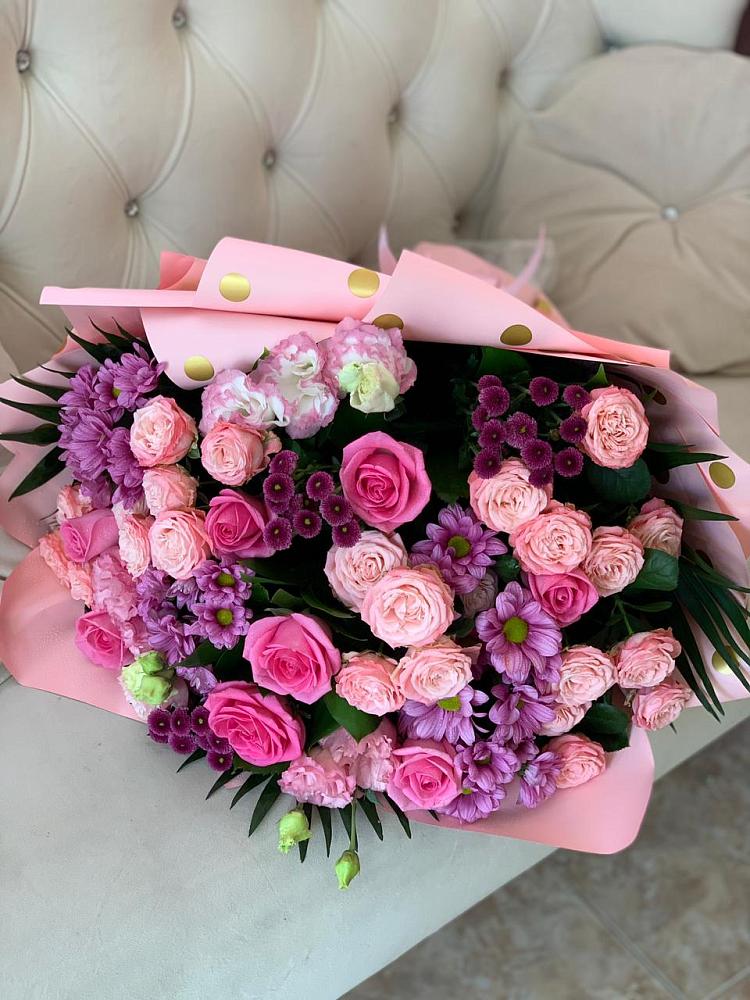 Букет цветов из: Хризантемы, Розы и Лизиантусы в Ярополец