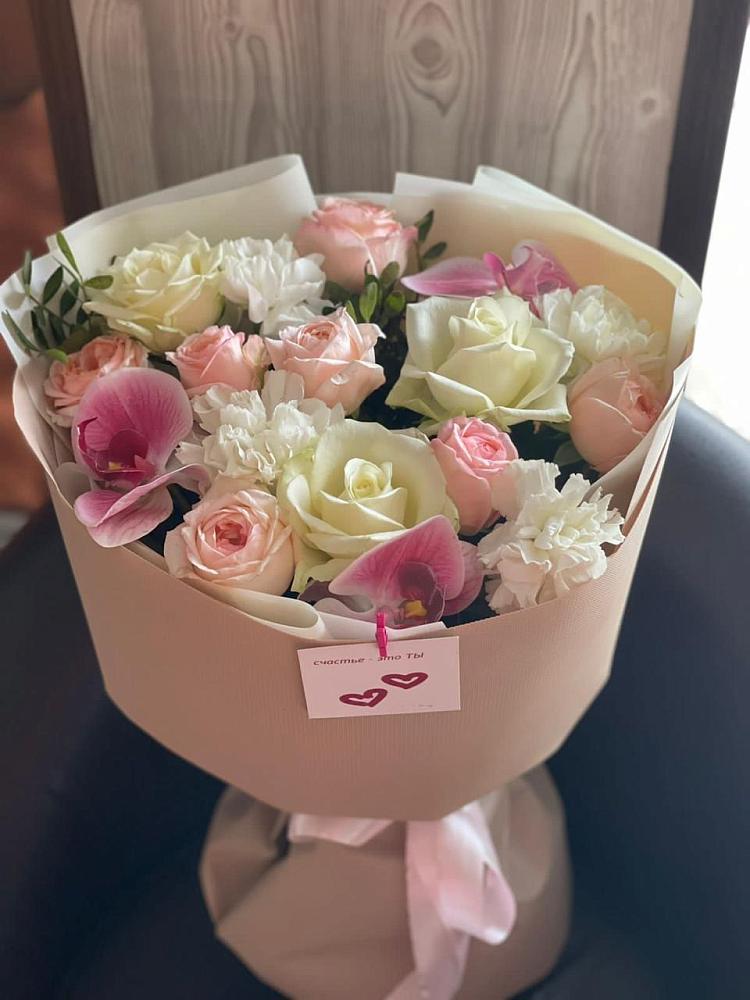 Букет цветов из: Орхидеи, Розы и Гвоздики в Ярополец