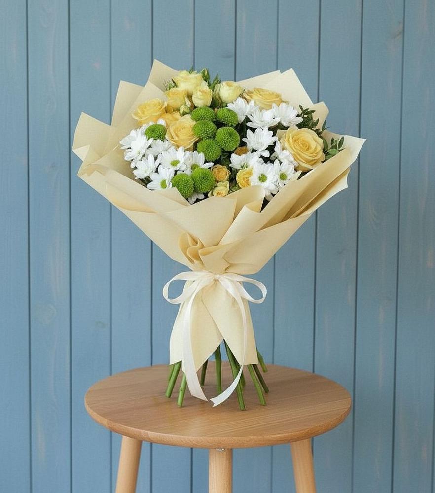 Букет цветов из: Хризантемы и Розы в Ярополец