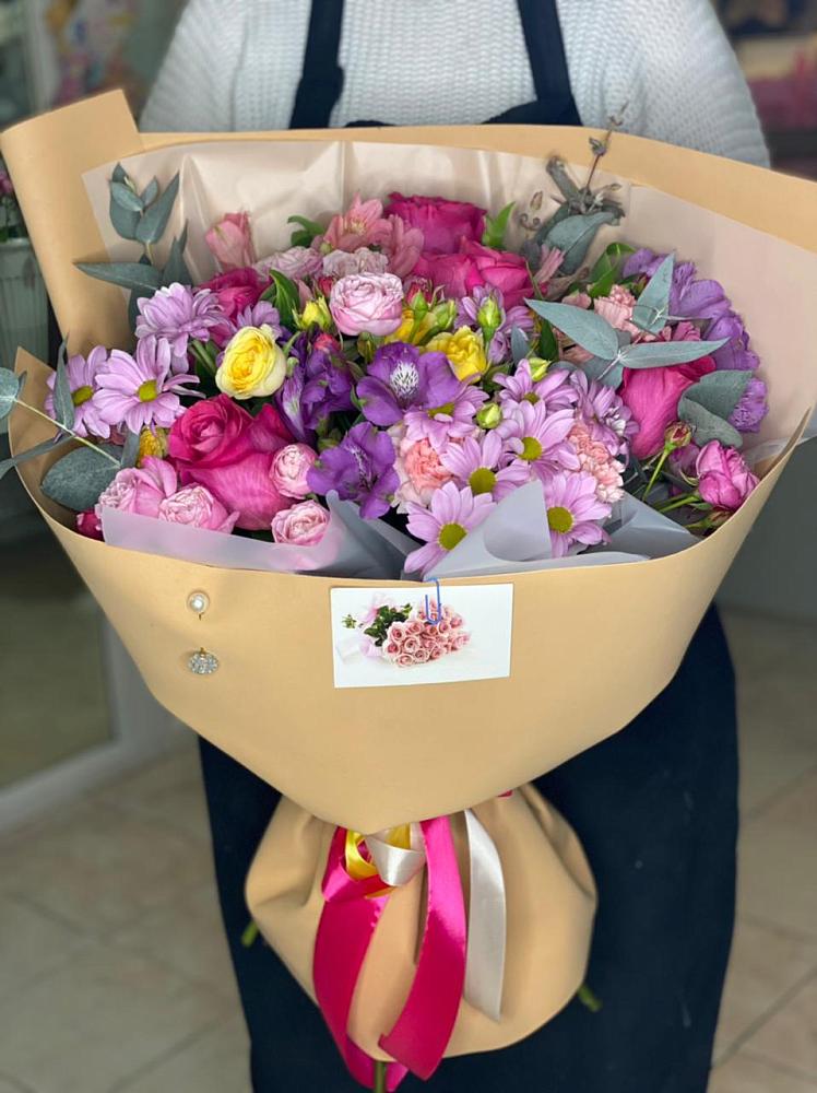 Букет цветов из: Хризантемы, Гвоздики и Альстромерии в Ярополец