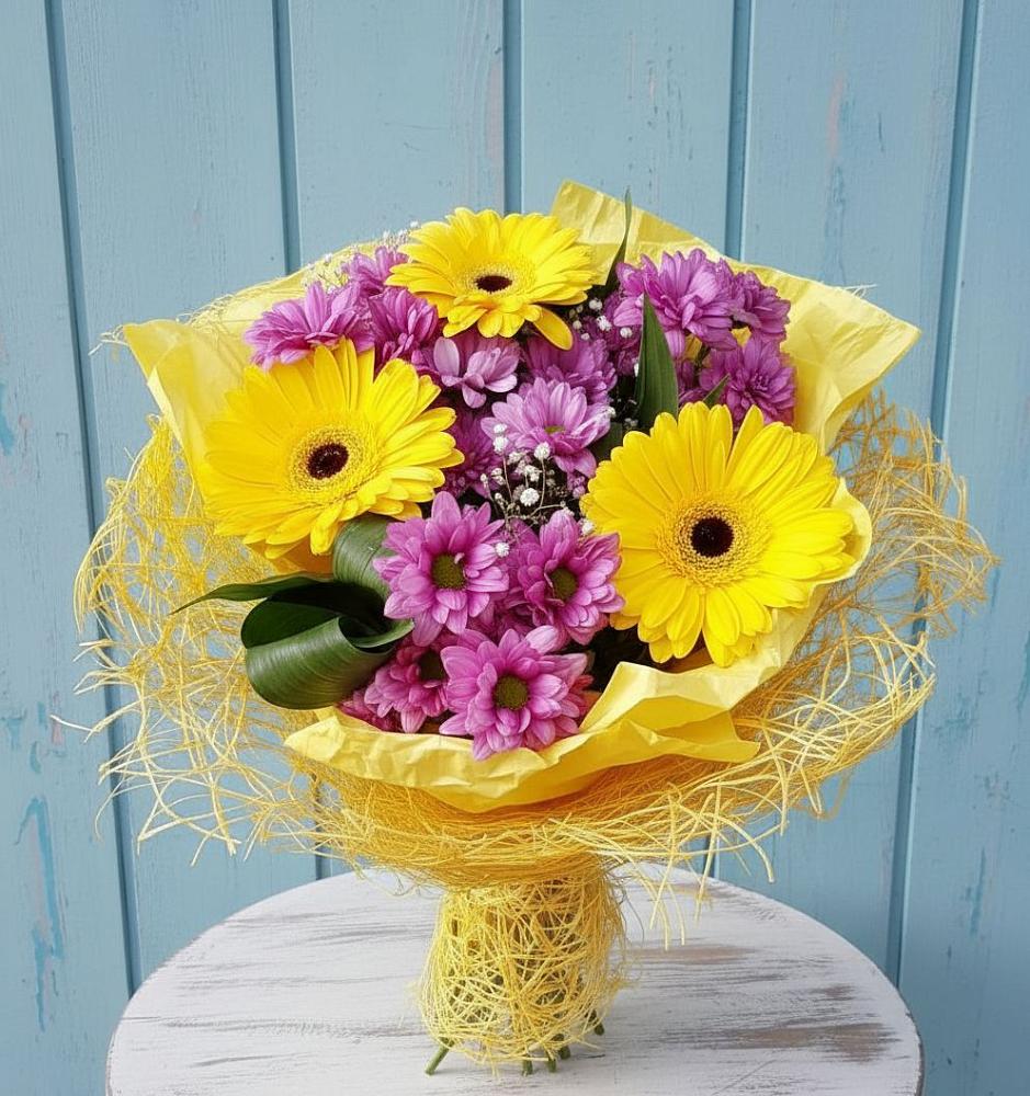 Букет цветов из: Хризантемы и Герберы в Ярополец
