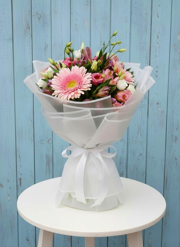 Букет цветов из: Герберы, Альстромерии и Лизиантусы в Ярополец