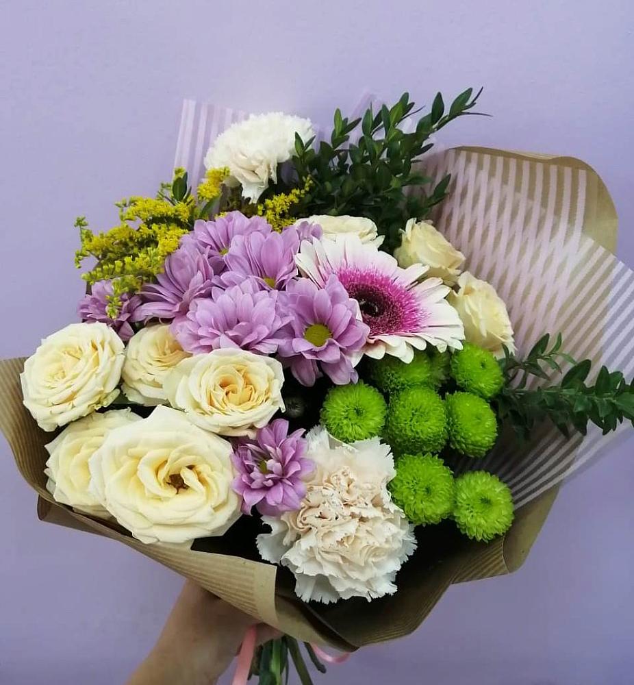 Букет цветов из: Хризантемы, Розы, Гвоздики и Герберы в Ярополец