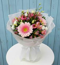 Букет цветов из:  Герберы, Альстромерии и Лизиантусы в Ярополец