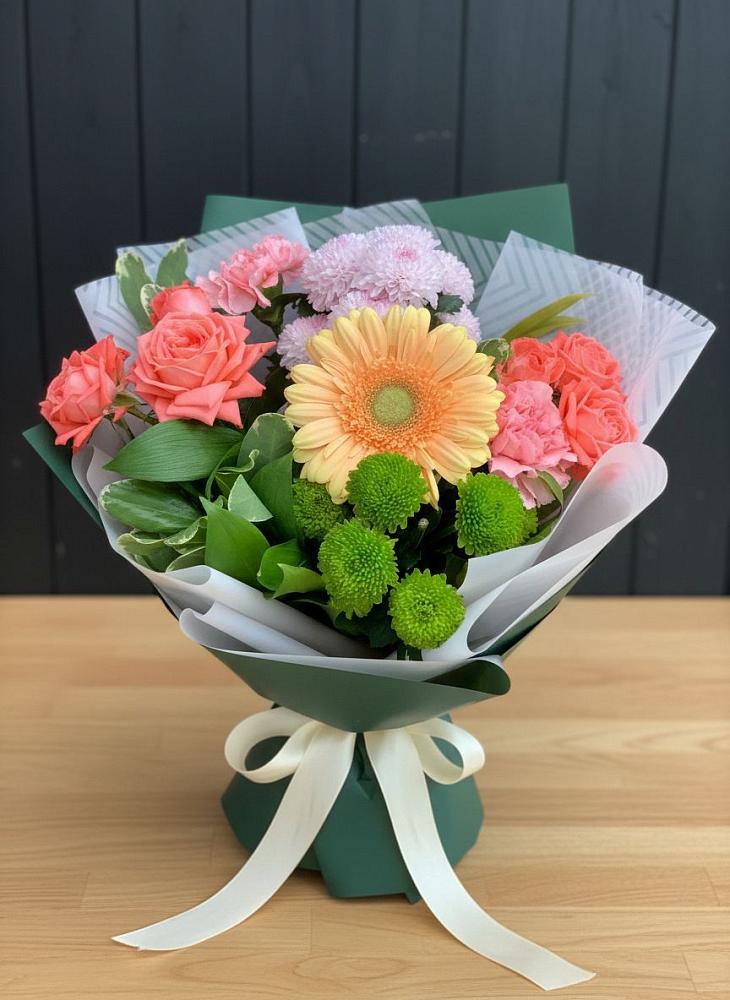 Букет цветов из: Гвоздики, Розы, Герберы и Хризантемы в Ярополец